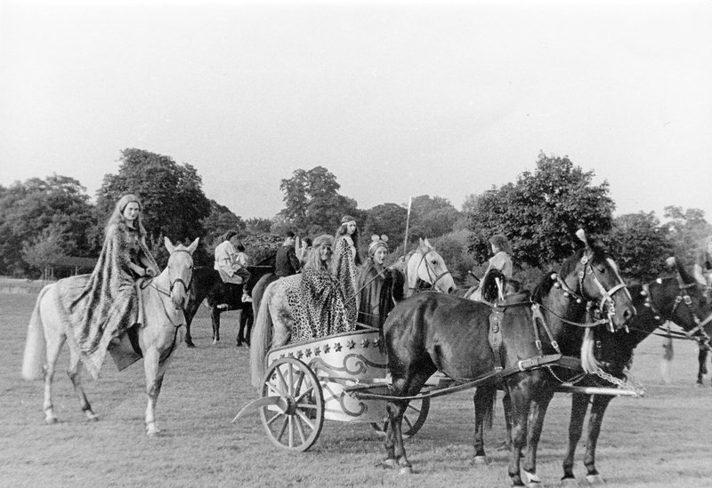 Boudica (played by Brenda Swinson) in her scythe-wheeled chariot, with entourage, in the 1953 St Albans pageant